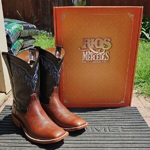 Rios of Mercedes Men's Chocolate Bison